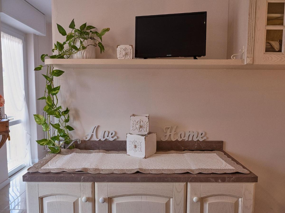 Ave Home Luino Extérieur photo